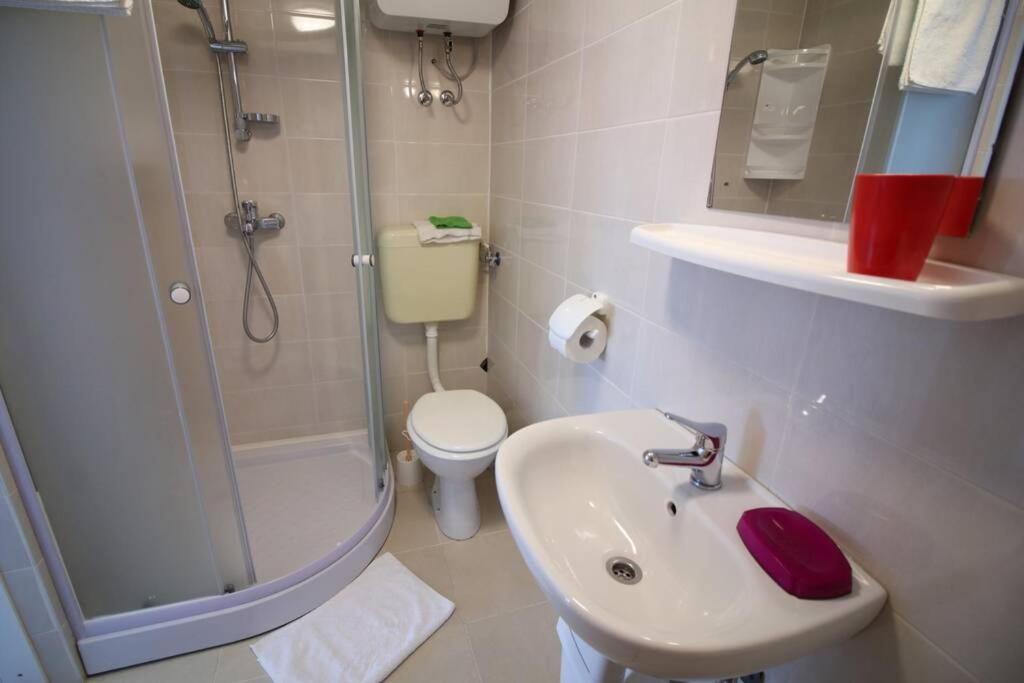 Apartment- Family Studio Малинська Екстер'єр фото